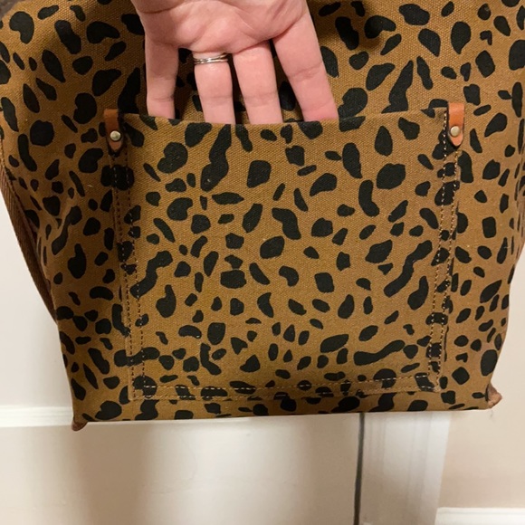 NWT 🐆 canvas and faux leather tote purse - Picture 2 of 5